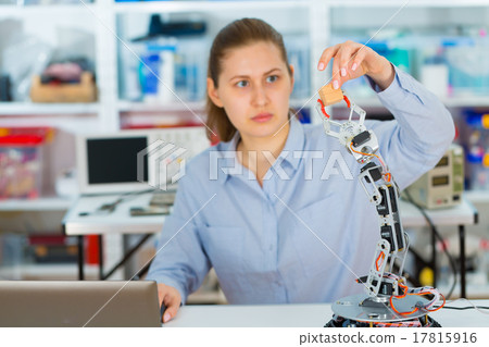 cientist develops Software for the robot arm 17815916