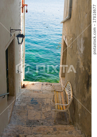 Narrow stone street of Rovinj, Croatia 17818677