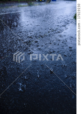 游擊隊大雨 17819150