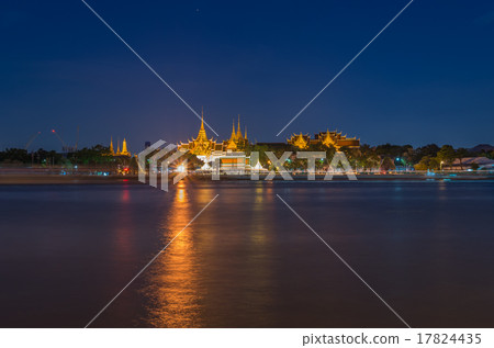 Grand palace river side at twilight time in Bangkok, Thailand 17824435