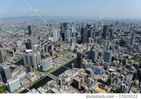 Aerial view of Nakanoshima in Osaka 17829322