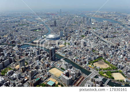 Aerial view of Osaka-shi Nishi Ward, Minato-ku 17830161