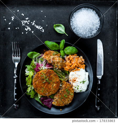 Patties on lettuce with bulgur Patties on lettuce with bulgur 17833863