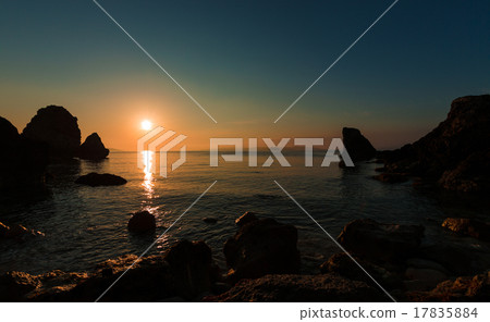 Sunset 17835884