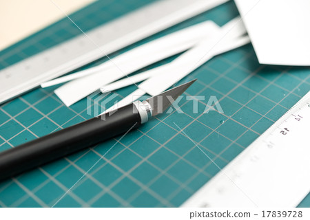 knife 17839728