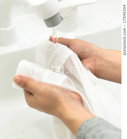 衣領染色 17840304