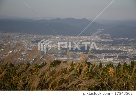 Yamato Miyama Nara Basin of Autumn 17843562
