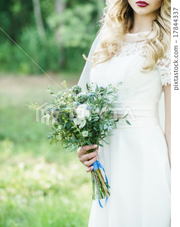 wedding flowers wedding flowers 17844337