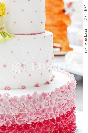 wedding cake wedding cake 17844674