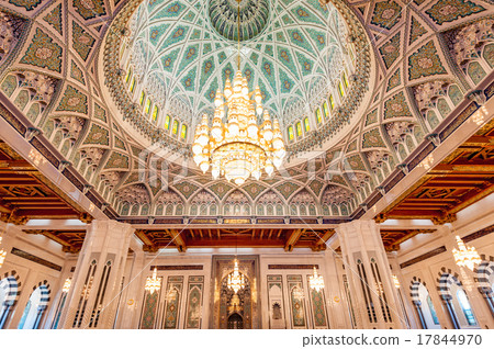 Sultan Qaboos Grand Mosque (Oman, Muscat) Sultan Qaboos Grand Mosque (Oman, Muscat) 17844970