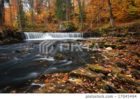 waterfall in autumn 17845494