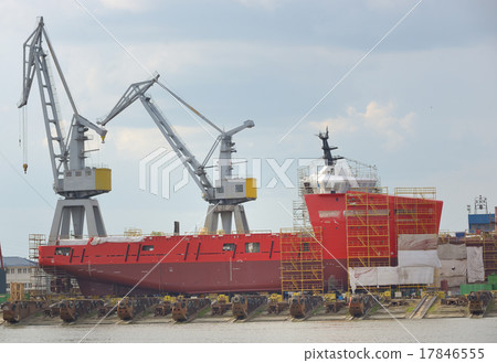 ship under construction ship under construction 17846555
