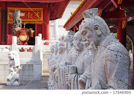 秋天的長崎旅遊孔廟 17846909