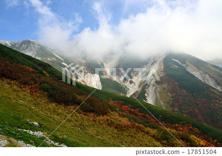 Raichozaka秋葉：立山 17851504