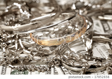Jewelry Jewelry 17852838