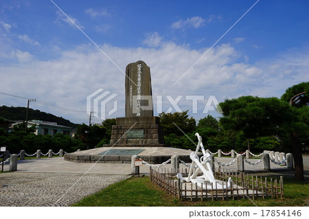 September Perry Park 03 Perry landing monument September Perry Park 03 Perry landing monument 17854146