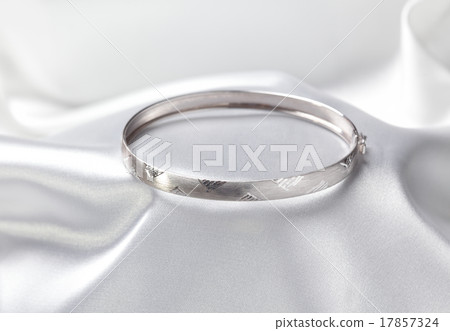 Jewelry, platinum or silver bracelet Jewelry, platinum or silver bracelet 17857324