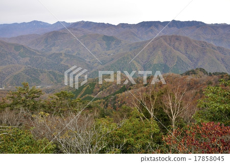 秋天山景從Mt. 秋天山景從Mt. 17858045