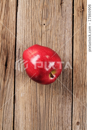Red apple Red apple 17860906