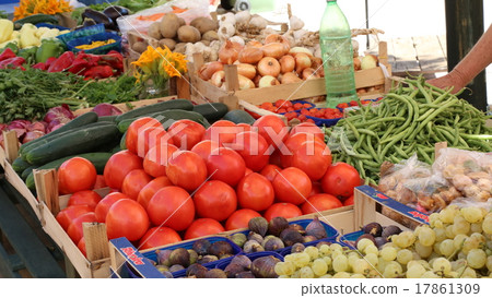 Market vegetable fruits 17861309
