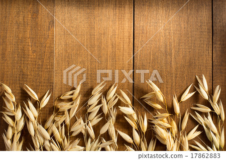 ears of oat on wood 17862883