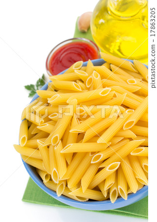 pasta penne isolated on white 17863205