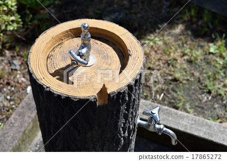 Drinking fountains Drinking fountains 17865272