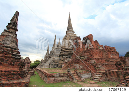 Thai Ayutthaya ruins Wat · plazasan pet Thai Ayutthaya ruins Wat · plazasan pet 17867129