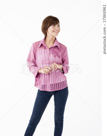 20多歲的家庭主婦 17868961