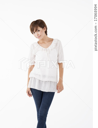 Housewife Housewife 17868994