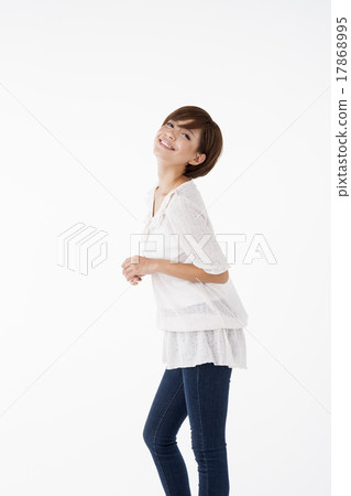 Housewife Housewife 17868995
