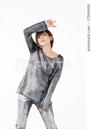 年輕的女士 年輕的女士 17869409
