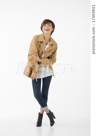 年輕的女士 17869681