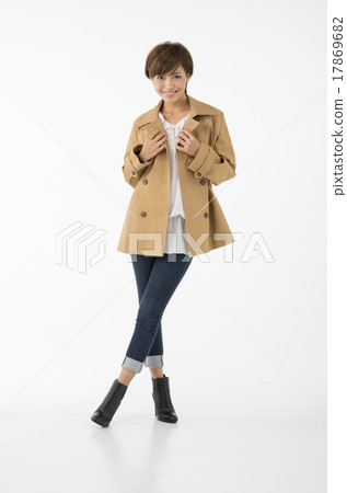 年輕的女士 年輕的女士 17869682