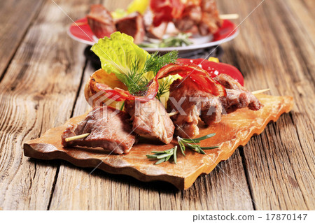 Venison souvlaki and bacon strip 17870147
