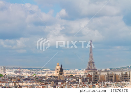 skyline of Paris with eiffel tower 17870878