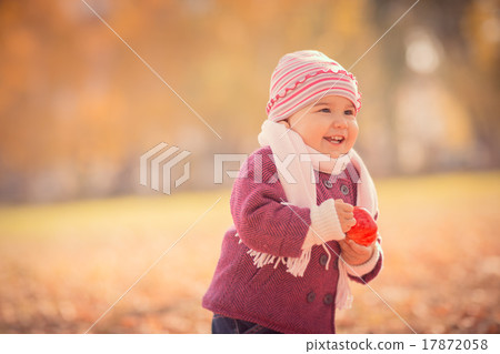 Beautiful outdoor autumn portrait of adorable todd Beautiful outdoor autumn portrait of adorable todd 17872058