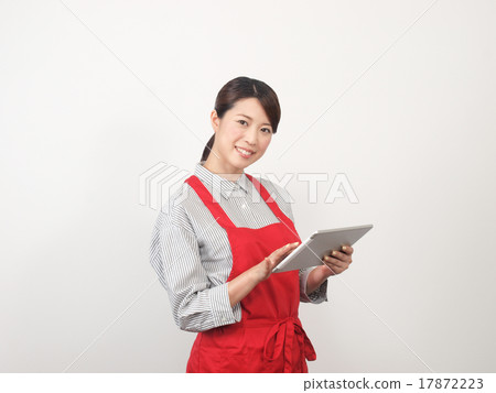 尋找在片劑的婦女一份食譜 17872223