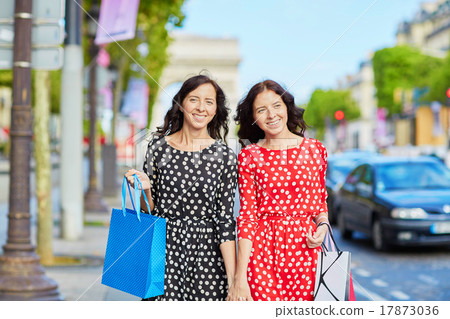 Beautiful twin sisters in Paris, France Beautiful twin sisters in Paris, France 17873036