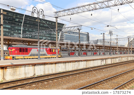 Train on Kiyevskaya railway station,Moscow, Russia Train on Kiyevskaya railway station,Moscow, Russia 17873274
