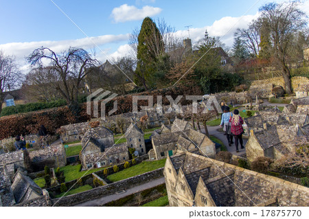 伯頓在水面上 17875770