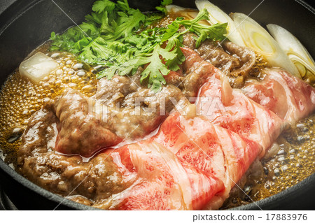 Sukiyaki of high-quality Japane beef with luxury Wagyu beef 17883976