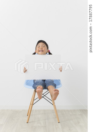 Child with board with bare feet 17887795