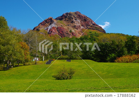 昭和新山和草坪 17888162