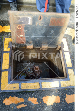 In the fire hydrant manhole 17892642
