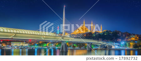 Ataturk bridge, metro bridge at night Istanbul 17892732