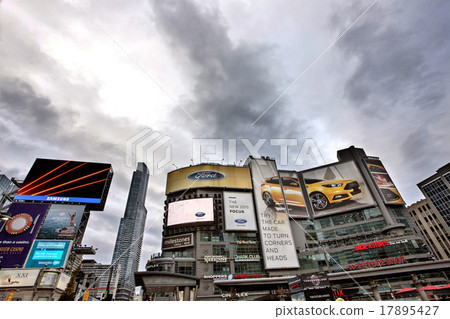 Dundas Square Yonge Street Toronto Dundas Square Yonge Street Toronto 17895427