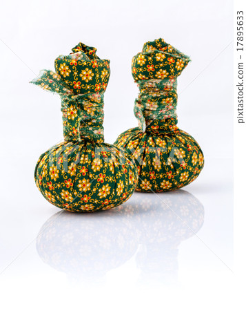 Natural Spa Ingredients herbal compress ball. Natural Spa Ingredients herbal compress ball. 17895633