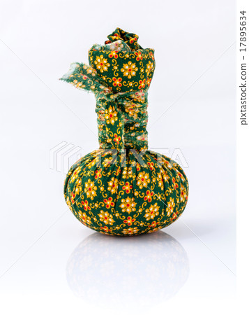 Natural Spa Ingredients herbal compress ball. Natural Spa Ingredients herbal compress ball. 17895634