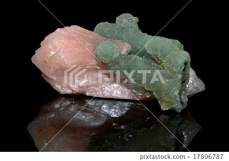 Stilbite with Apophyllite  17896787